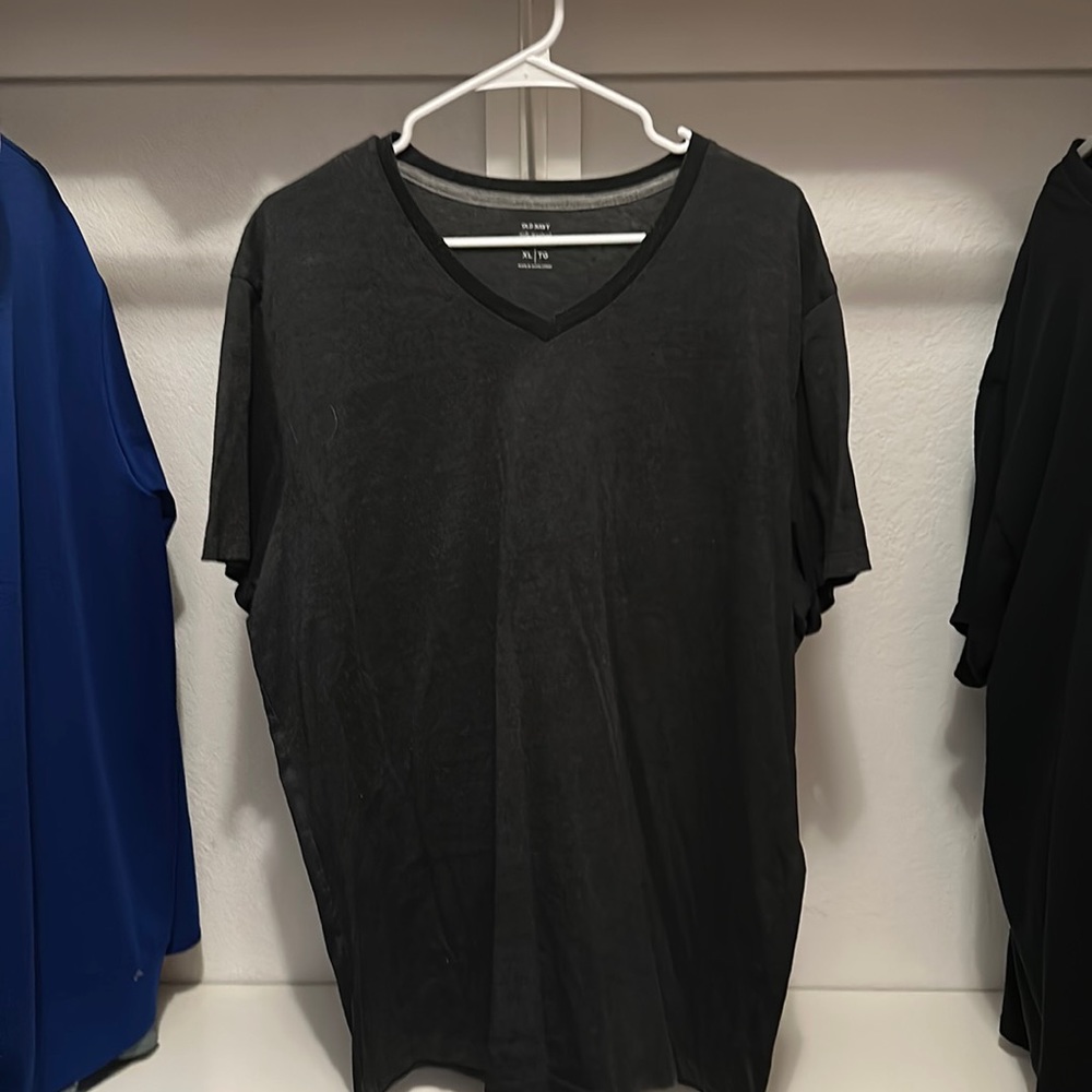 Old Navy Men's T-Shirt